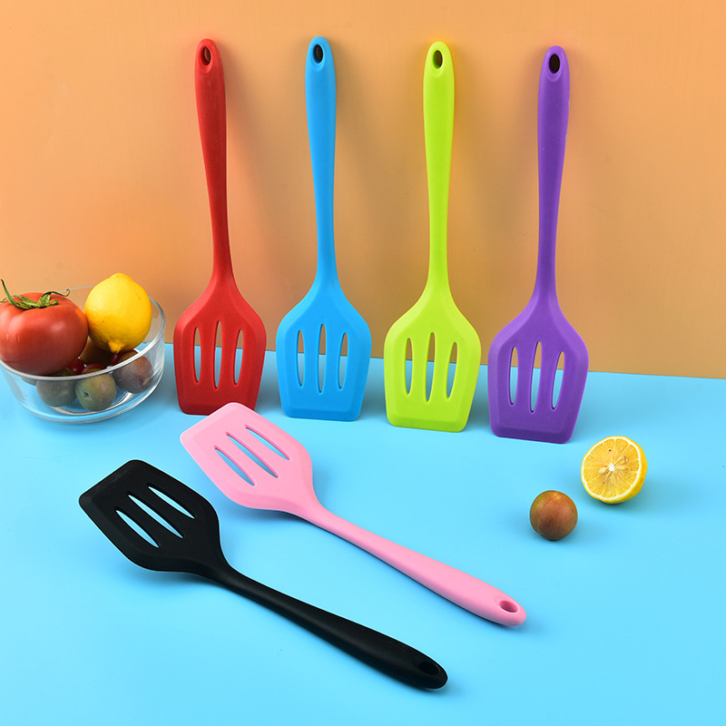 أواني طبخ سيليكون غير لاصقة ،  - مراجعة Offset Spatula Set وسعره
