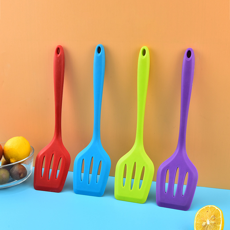 أواني طبخ سيليكون غير لاصقة ،  - مراجعة Offset Spatula Set وسعره