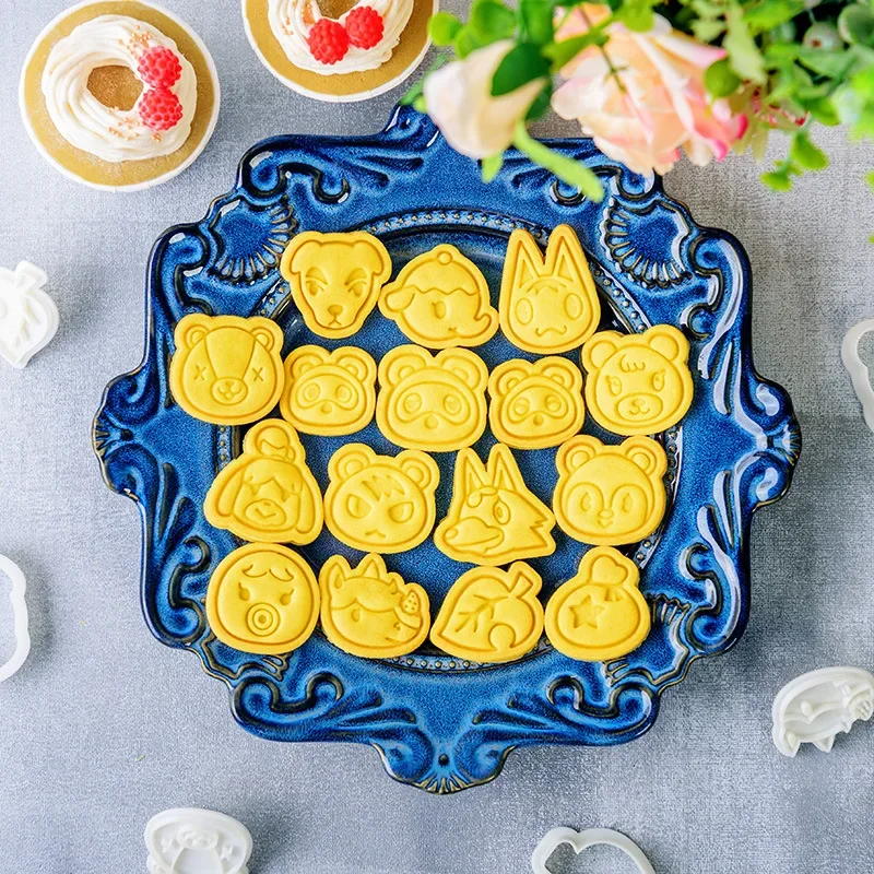 قالب تقطيع الكعك والبسكويت على - مراجعة Kitchen Equipment For Baking وسعره